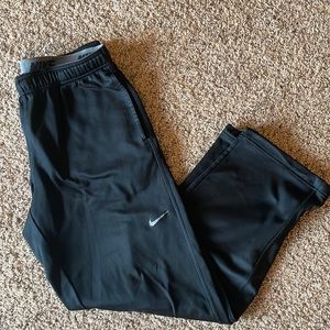 Mens Nike Sweatpants. Size Large.